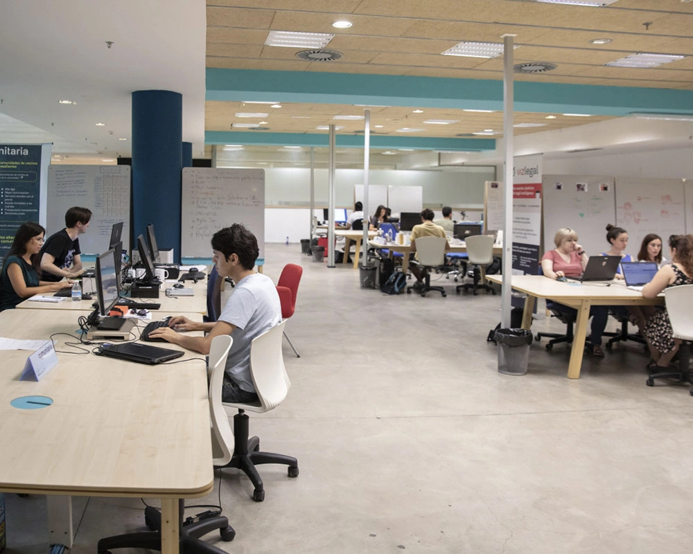 Fotografía de emprendedores en El Cubo - Andalucía Open Future