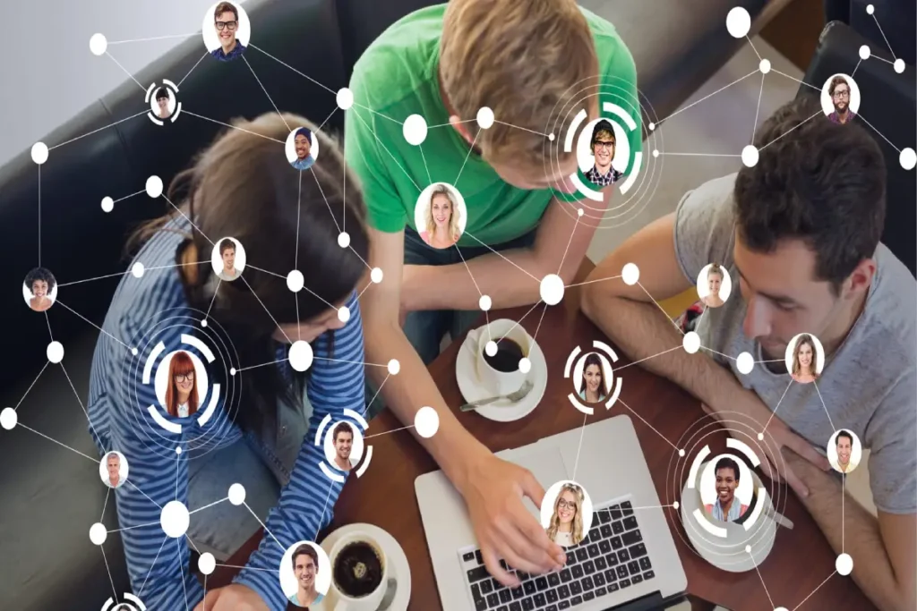 Creación y moderación de comunidades online