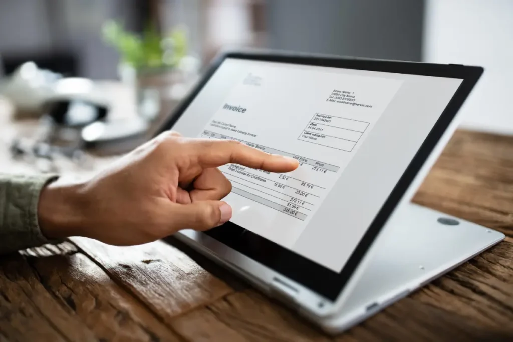 Factura electrónica adapta tu negocio a la nueva normativa